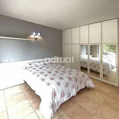 Cavall Bernat 2 شقة بلاتجا ذارو